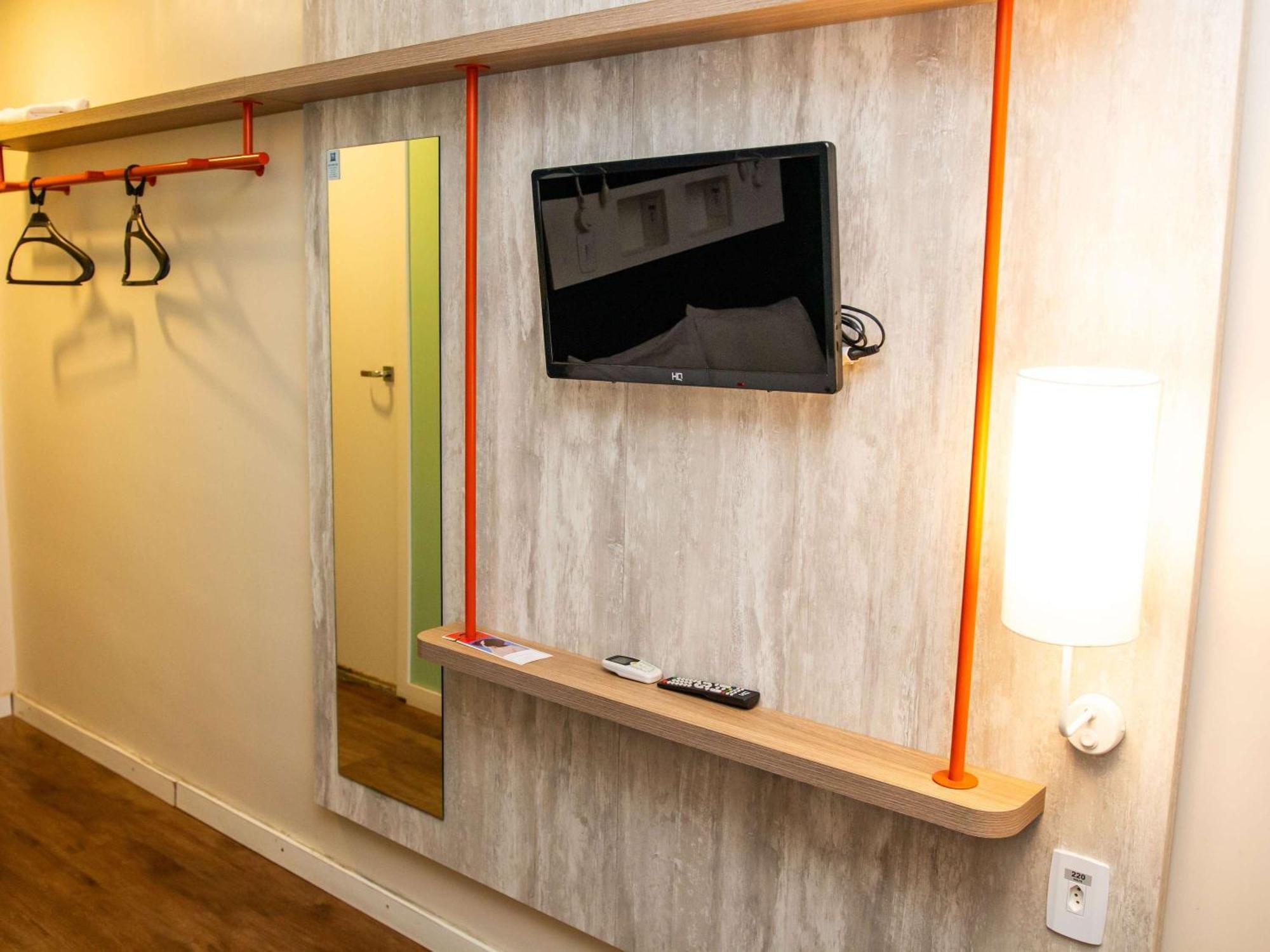 Ibis Budget Itaperuna Exterior foto